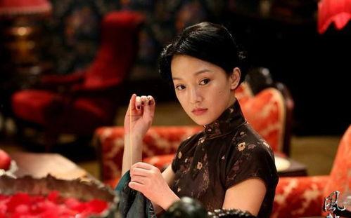 周迅家世爆料视频播放,豪门背景下的明星成长之路 第3张 周迅家世爆料视频播放,豪门背景下的明星成长之路 第3张